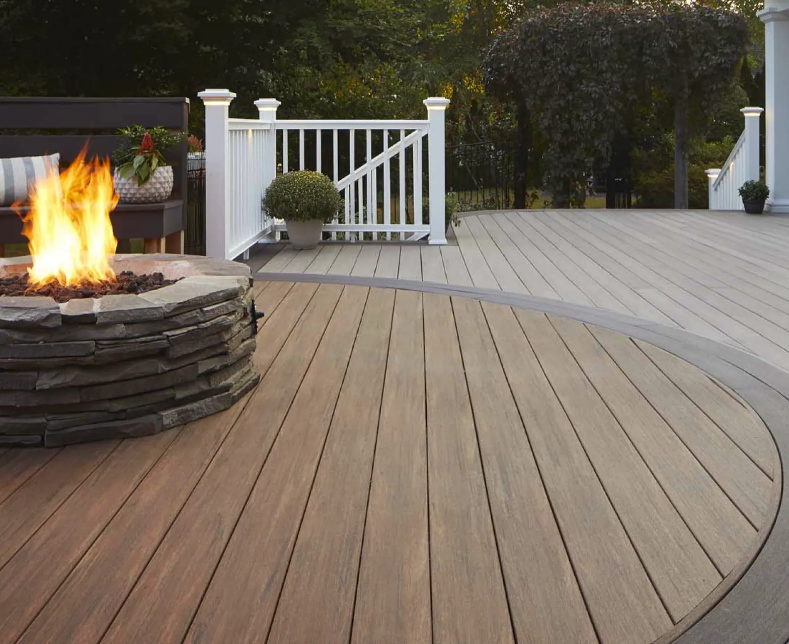 Spacious Custom Build Deck with Fire Pit