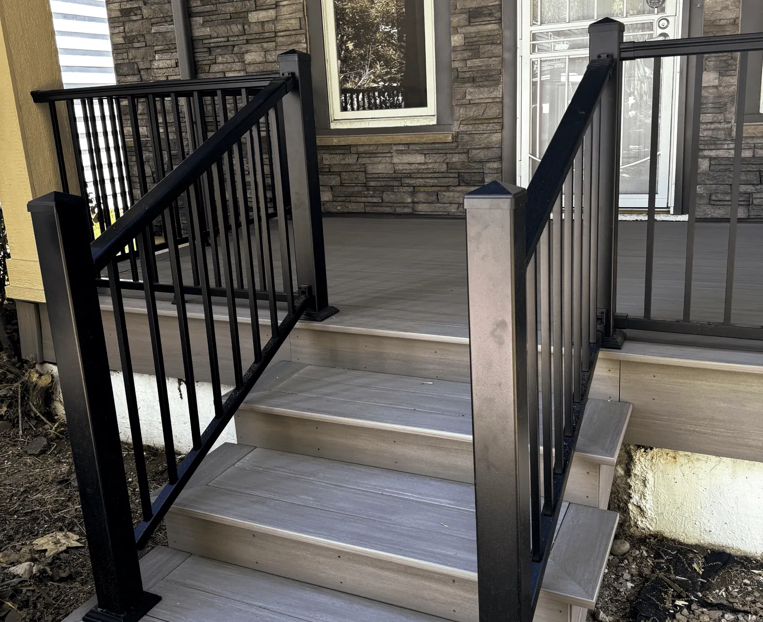 Decks and railings with a modern metal design