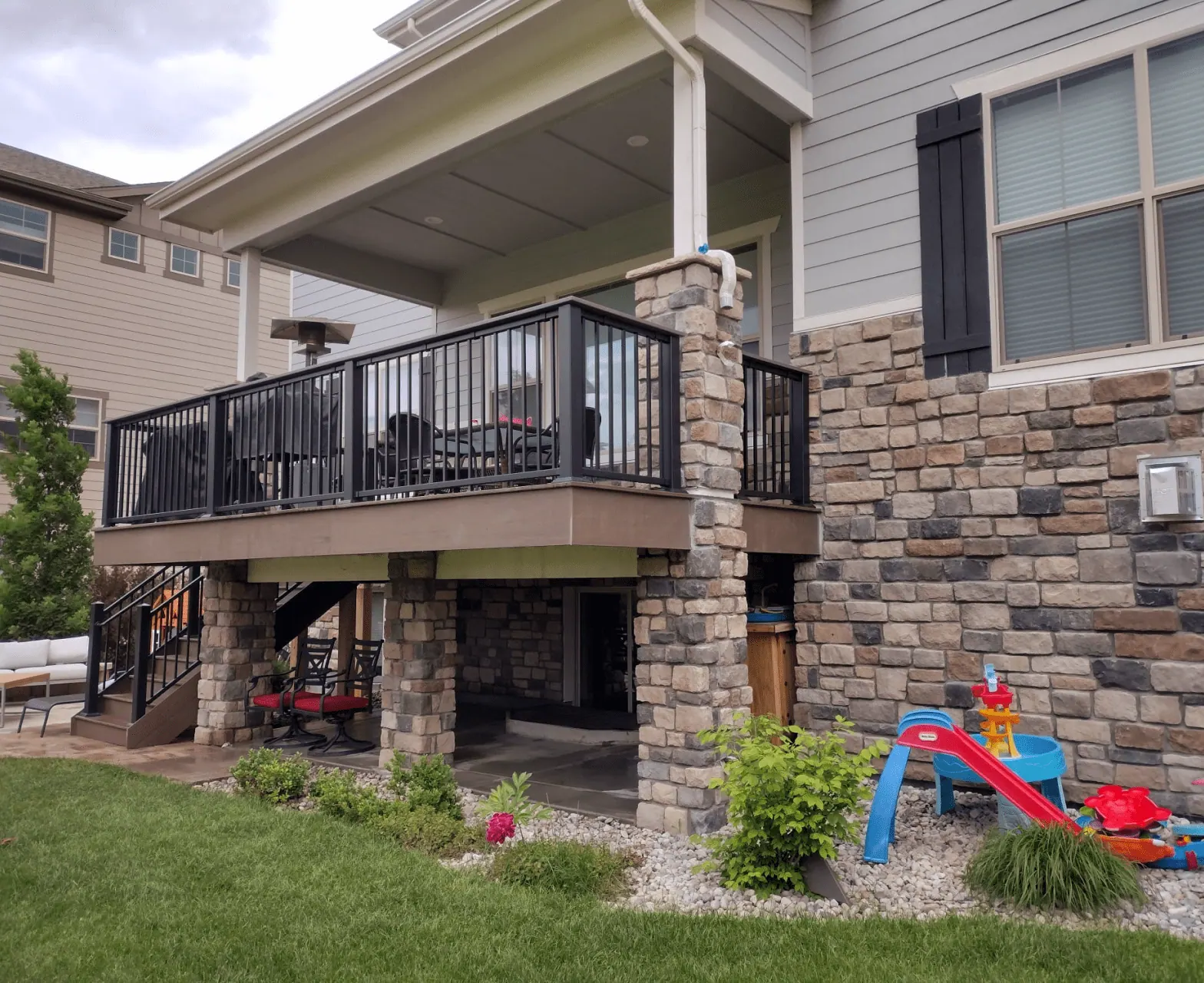 Cozy upper level deck with gourmet area
